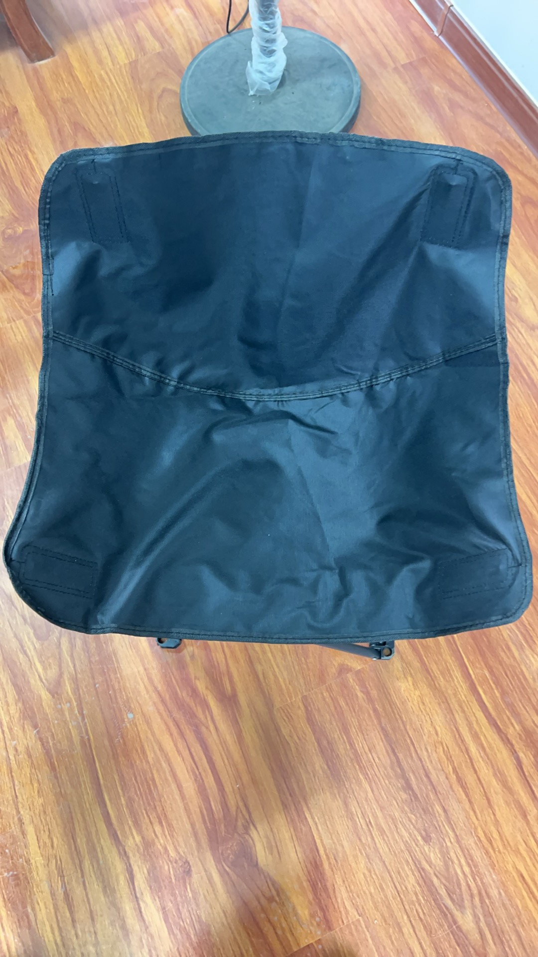 高背折叠月亮椅