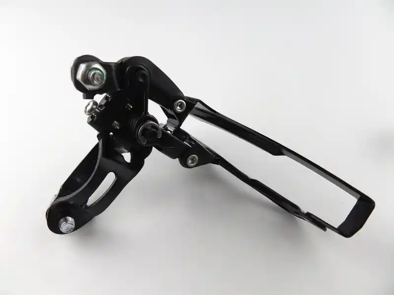 前拨链器